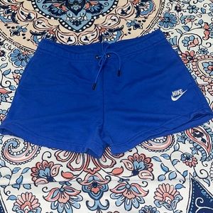 WOMEN'S NIKE SPORTSWEAR ESSENTIAL FRENCH TERRY SHORTS